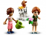 LEGO® Friends 42607 - Autumn a jej stajňa pre teliatko